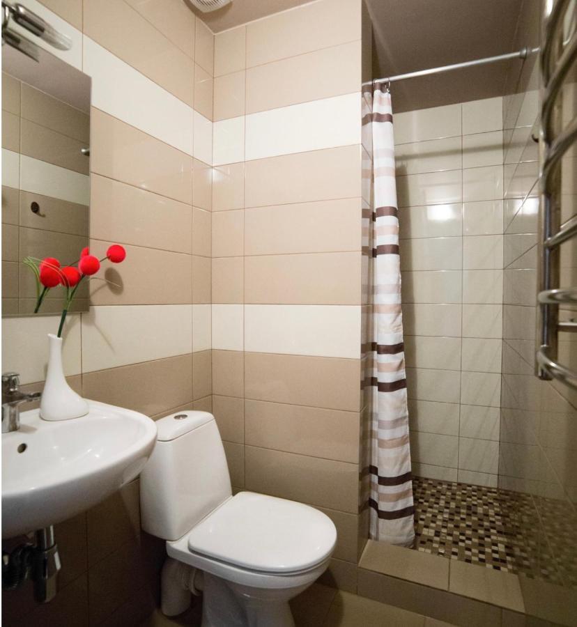 Ferienwohnung Аpartments In The Center On Mitniy Square Lemberg Exterior foto